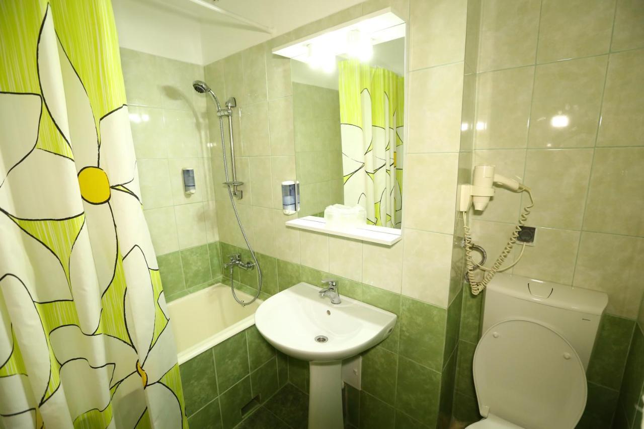 Hotel Moldova Bîrlad 外观 照片