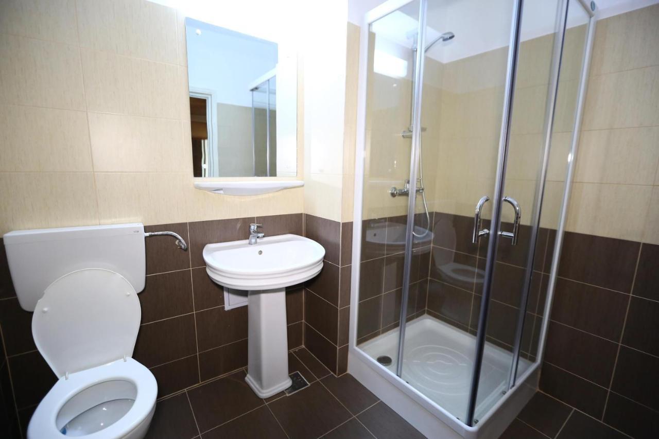 Hotel Moldova Bîrlad 外观 照片