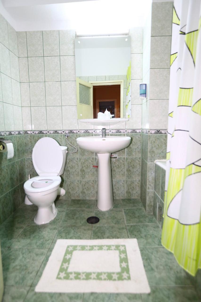 Hotel Moldova Bîrlad 外观 照片