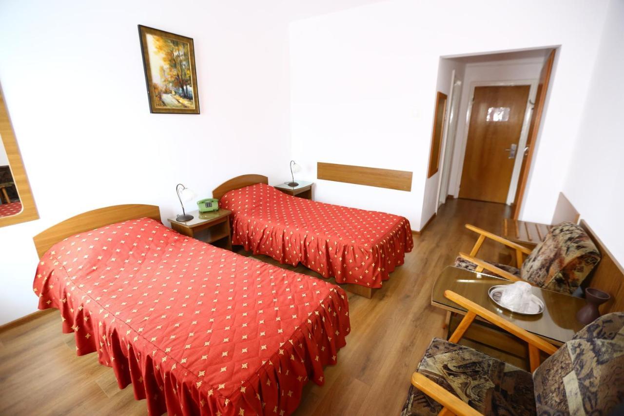 Hotel Moldova Bîrlad 外观 照片